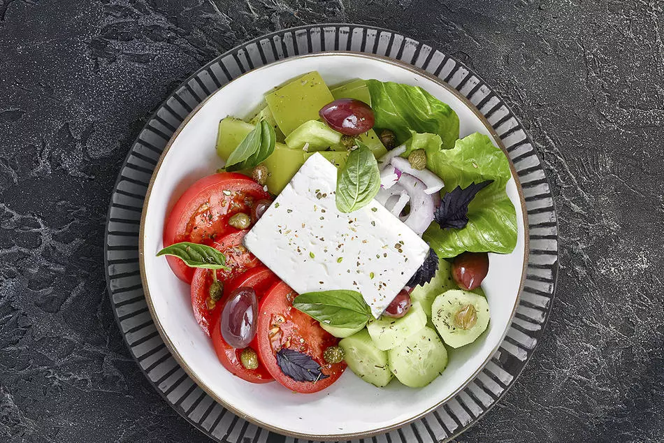 Греческий салат с йогуртом - фотоминиатюра 27